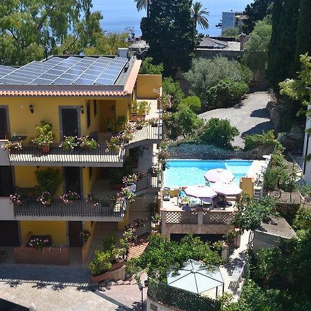 Residence Villa Il Glicine Таормина Экстерьер фото