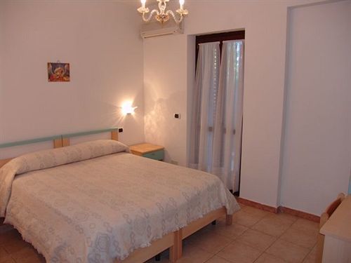 Residence Villa Il Glicine Таормина Экстерьер фото